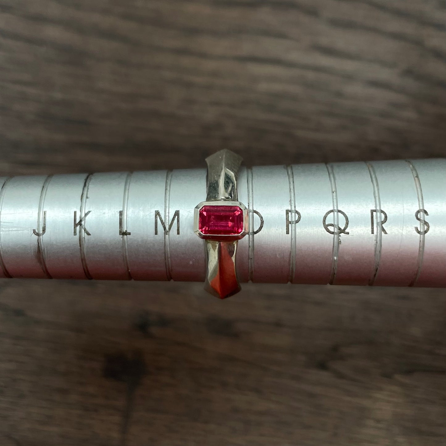 voider ring with padparadscha sapphire *SAMPLE SALE*